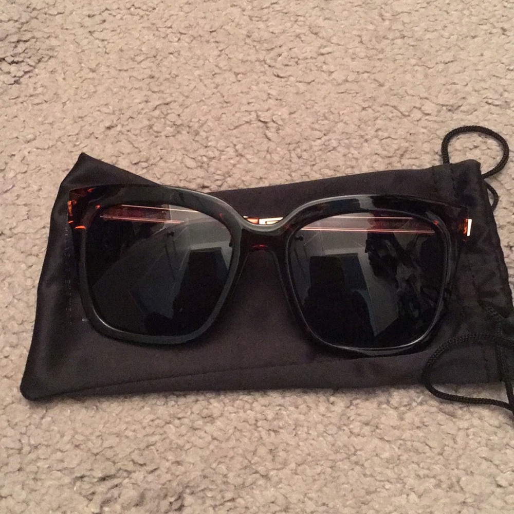 Dark Brown Tortoise Diff Sunglasses - image 1